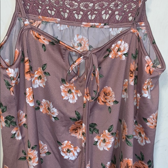 Top - Picture 4 of 4